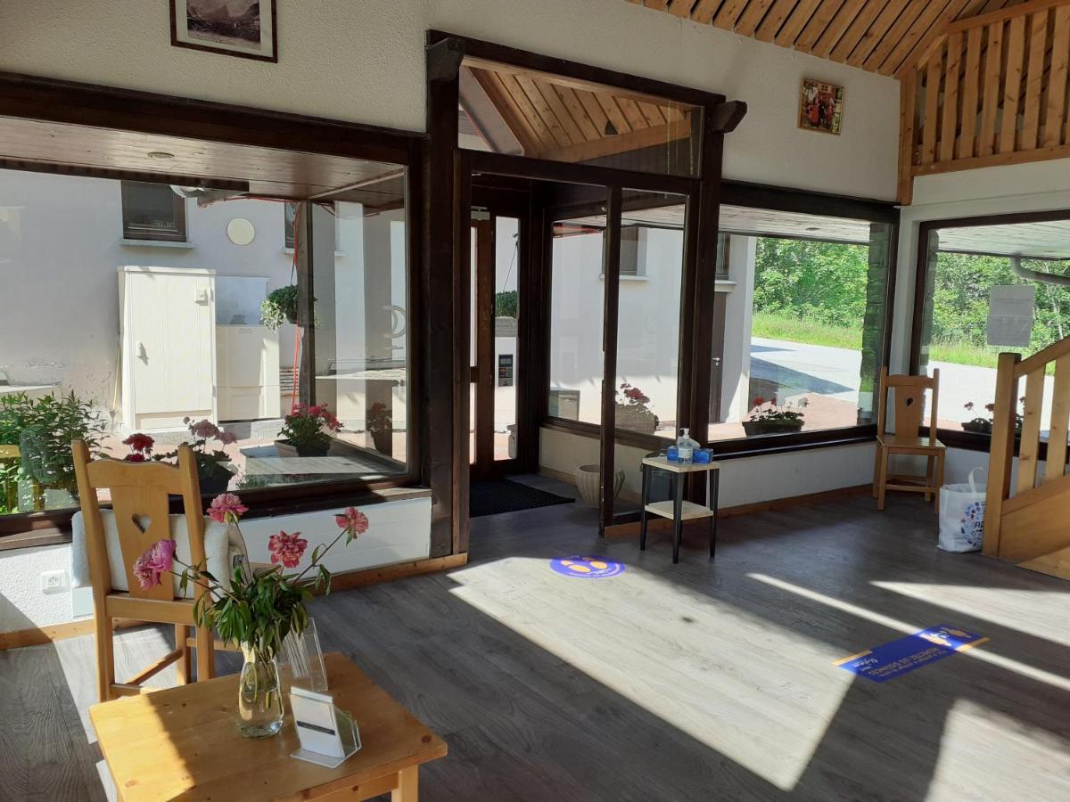 Olydea Saint-Colomban-Des-Villards 外观 照片